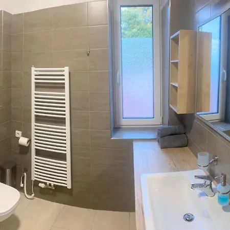 Apartmany U Plaze Lipna - Riviera Lipno nad Vltavou Exterior photo