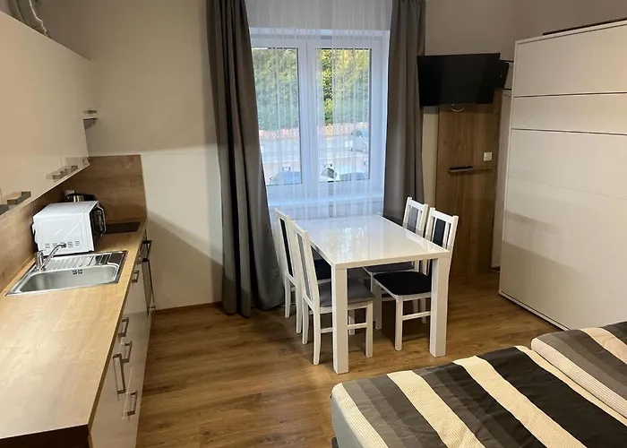 Apartmany U Plaze Lipna - Riviera