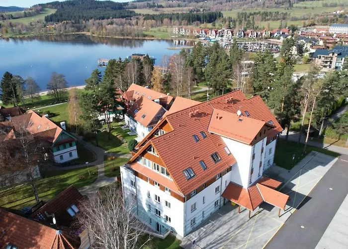 Apartmany U Plaze Lipna - Riviera